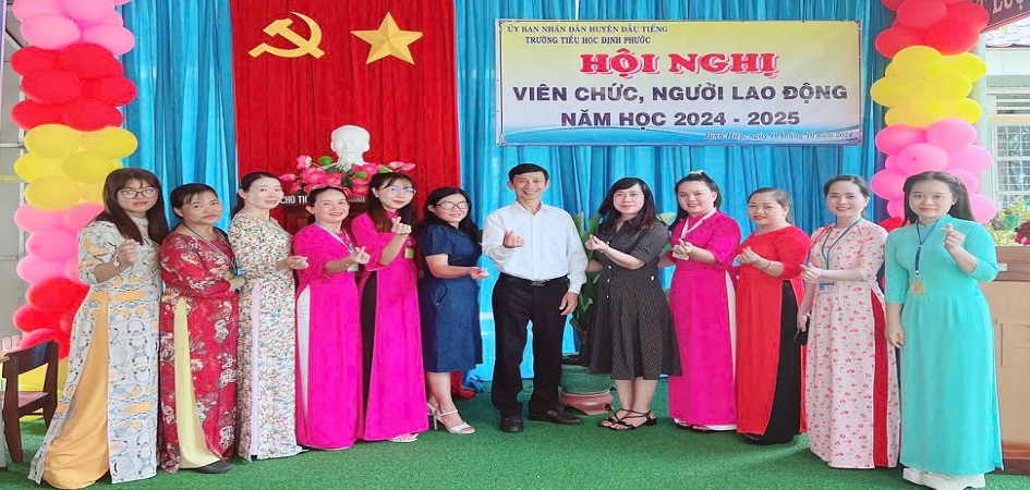 Hoi nghi 24-25